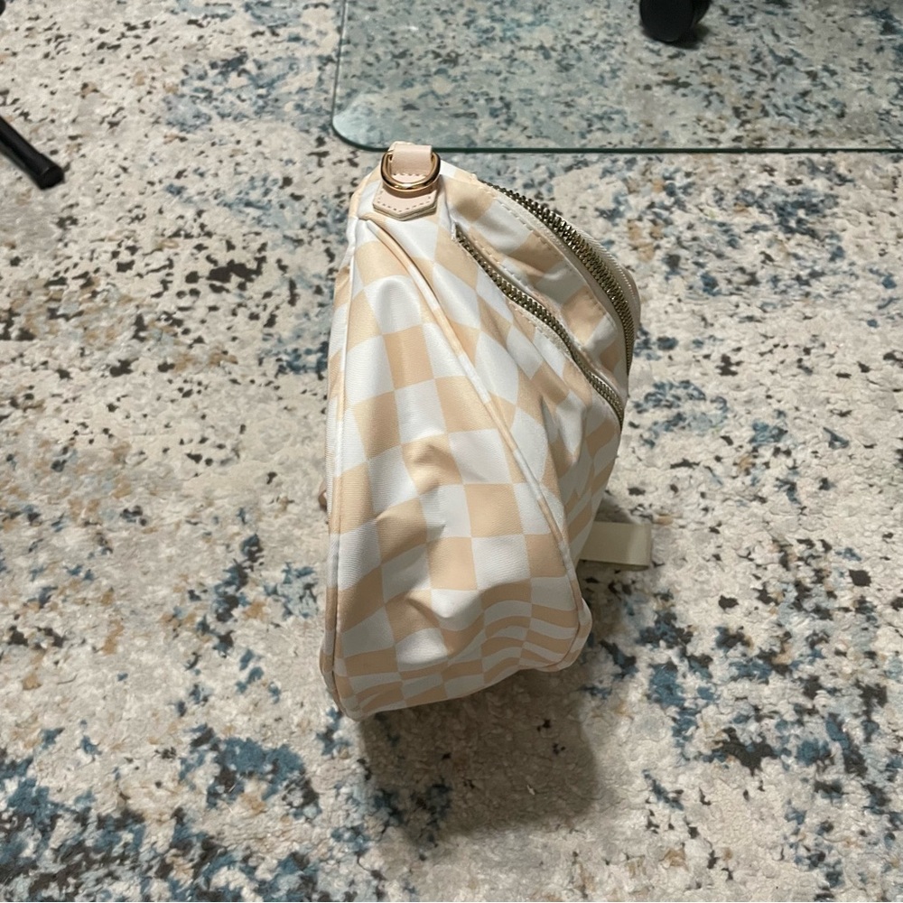 Checkered Cream and White Women's Bag - Picture 3 of 11
